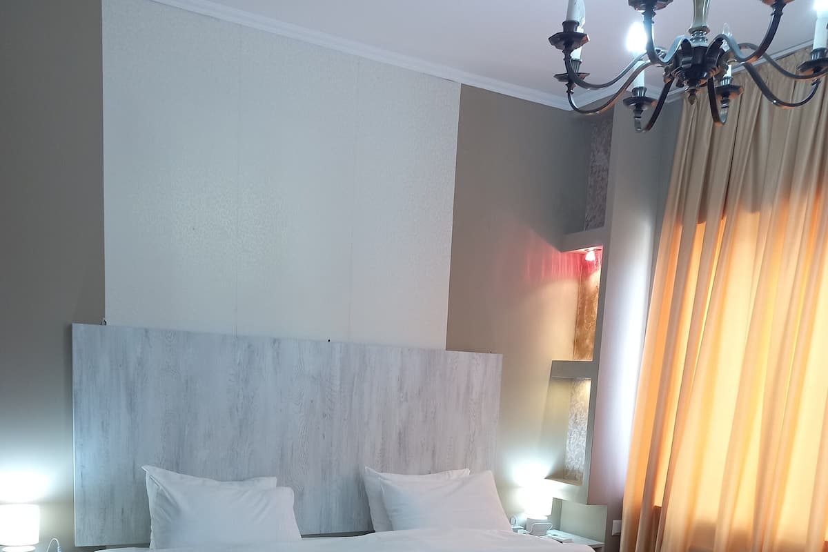 Doppia Standard | 1 camera, biancheria da letto ipoallergenica, con stile personalizzato