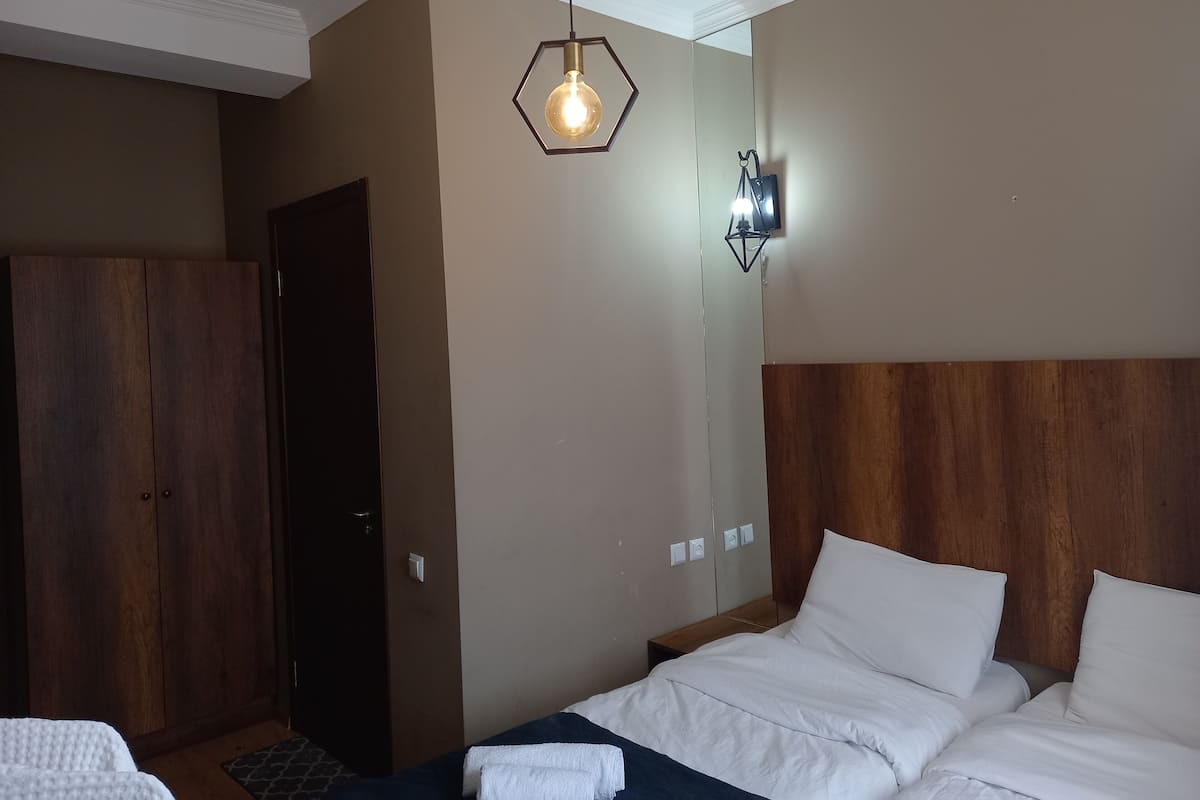 Camera Standard con 2 letti singoli | 1 camera, biancheria da letto ipoallergenica, con stile personalizzato