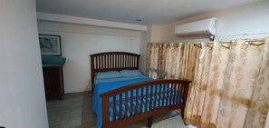 2 室のベッドルーム