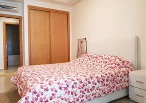 2 bedrooms