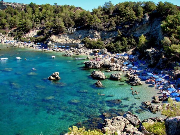 Beach nearby - Stylish & Cozy Stay with Air Conditioning & Full Kitchen (Rhodes)