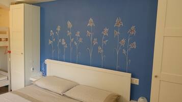 5 Schlafzimmer, Bügeleisen/Bügelbrett, kostenloses WLAN, Bettwäsche