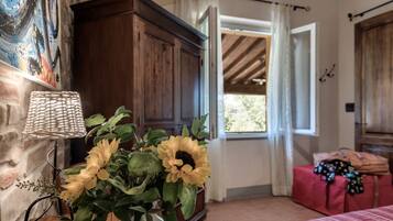 6 camere, ferro/asse da stiro, Wi-Fi gratuito, lenzuola