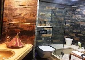 Douche, bidet