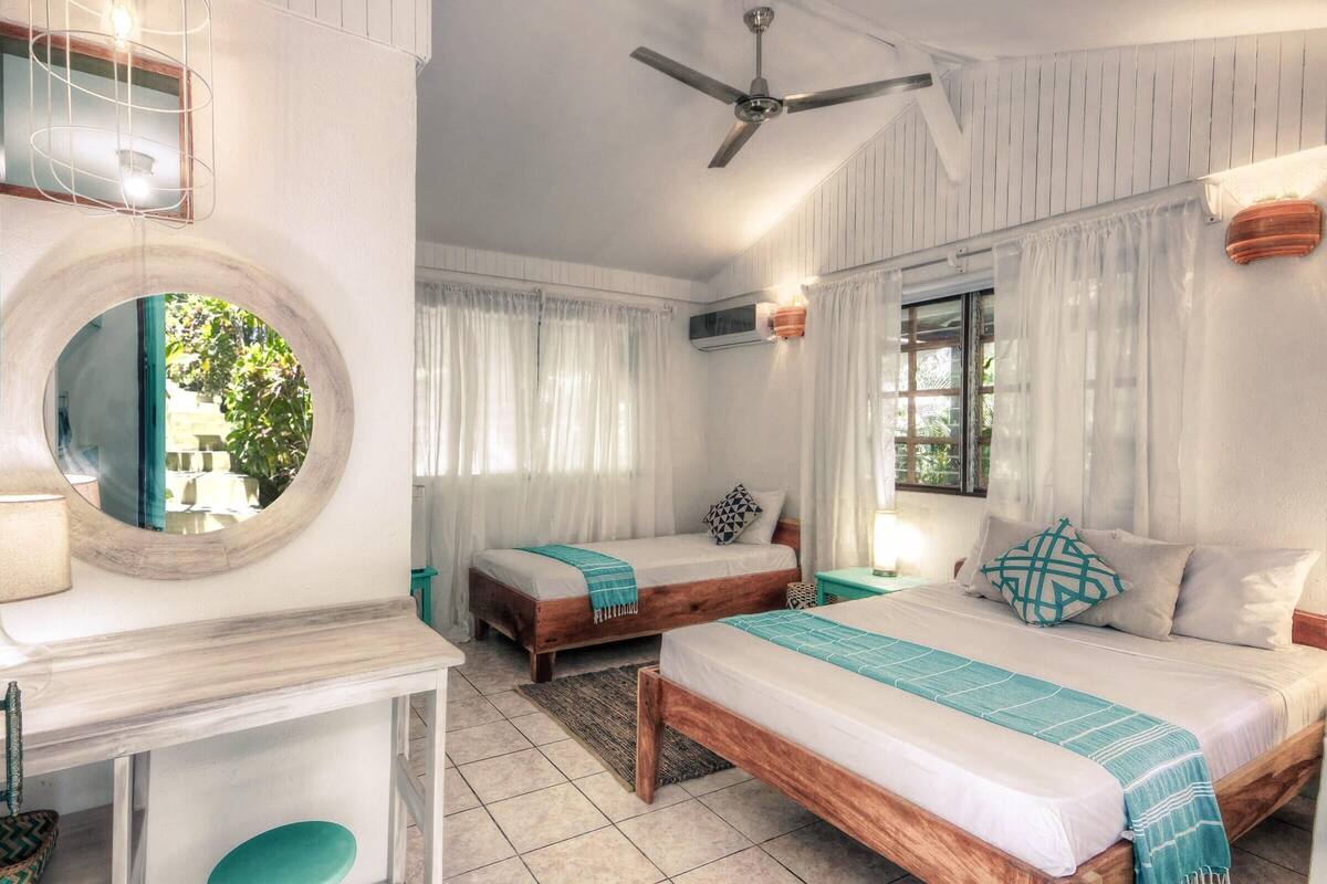 Premier, Multiple Beds, Terrace, Garden View | Sengetøy av topp kvalitet, minibar, safe på rommet og wi-fi (inkludert)