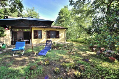 The Fox of the Lighthouse. Holiday home surrounded by greenery 