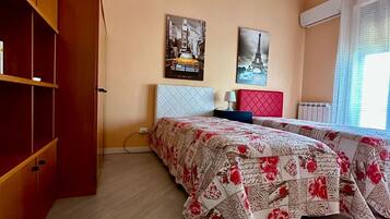 2 Schlafzimmer, Bügeleisen/Bügelbrett, WLAN, Bettwäsche