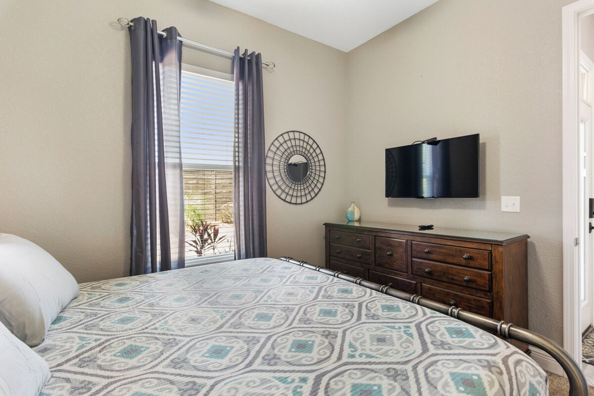 Photo 23 of Destin Sun: Secluded Home with Pool, Golf Cart, Walk to Beach