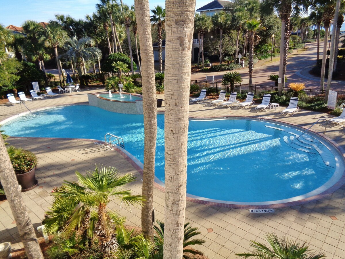Photo 9 of Destin Sun: Secluded Home with Pool, Golf Cart, Walk to Beach