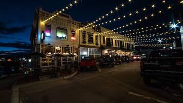 Pemandangan kota dari properti