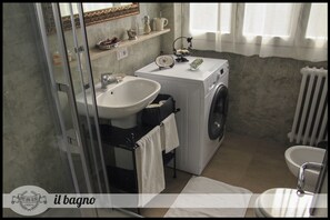 Haartrockner, Handtücher