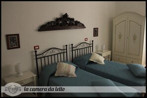 2 slaapkamers, een strijkplank/strijkijzer, gratis wifi, beddengoed