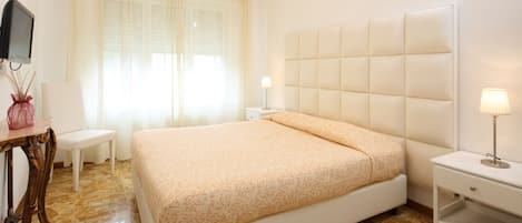 2 quartos, cofres nos quartos, ferros/tábuas de passar roupa, Wi-Fi
