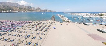 Beachfront Penthouse Giardini Naxos