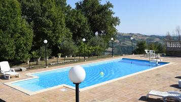 Piscine extérieure
