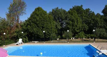OFERTA !! Casa de vacaciones Il Rigattiere, naturaleza, piscina, sauna, sibillini