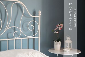 2 chambres, coffres-forts dans les chambres, bureau