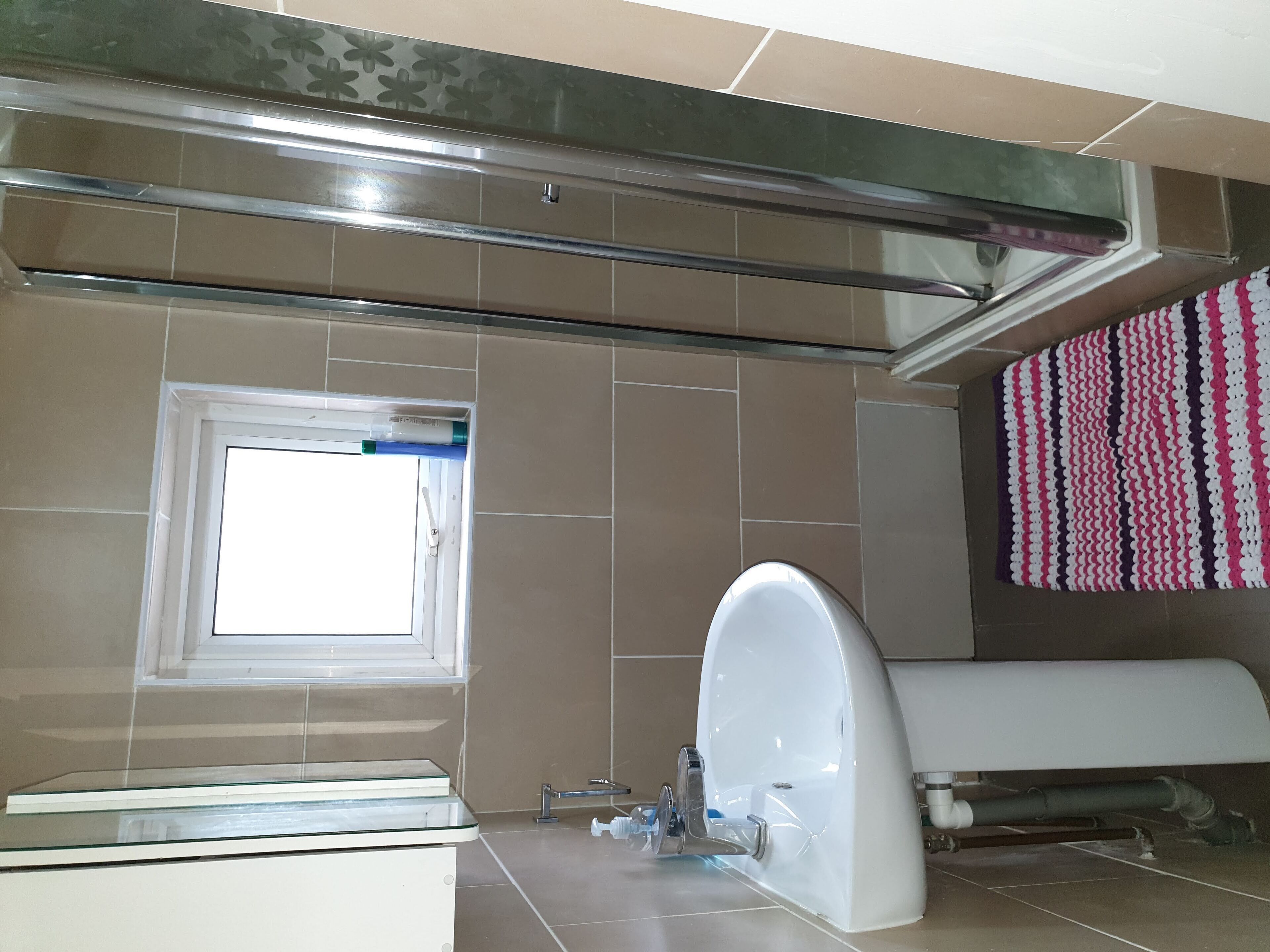 Ducha del cuarto de baño