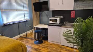 1 bedroom, premium bedding, individually decorated