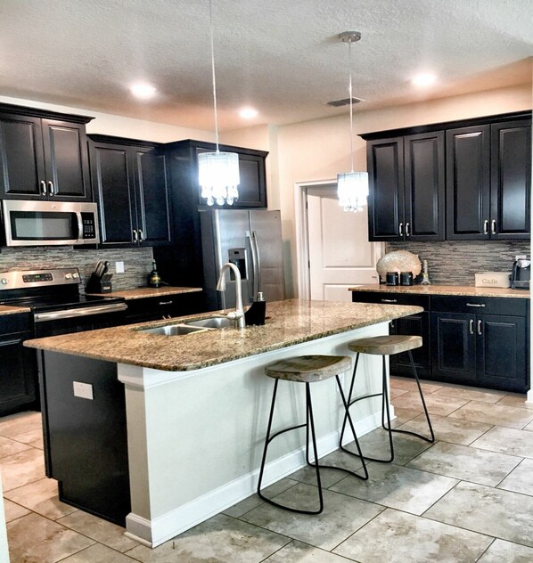 Microonde, lavastoviglie, macchina per tè/caffè