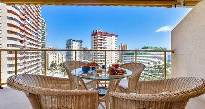 AMBAR 18B - Apartamento con vistas al mar muy cerca de la playa y supermecados