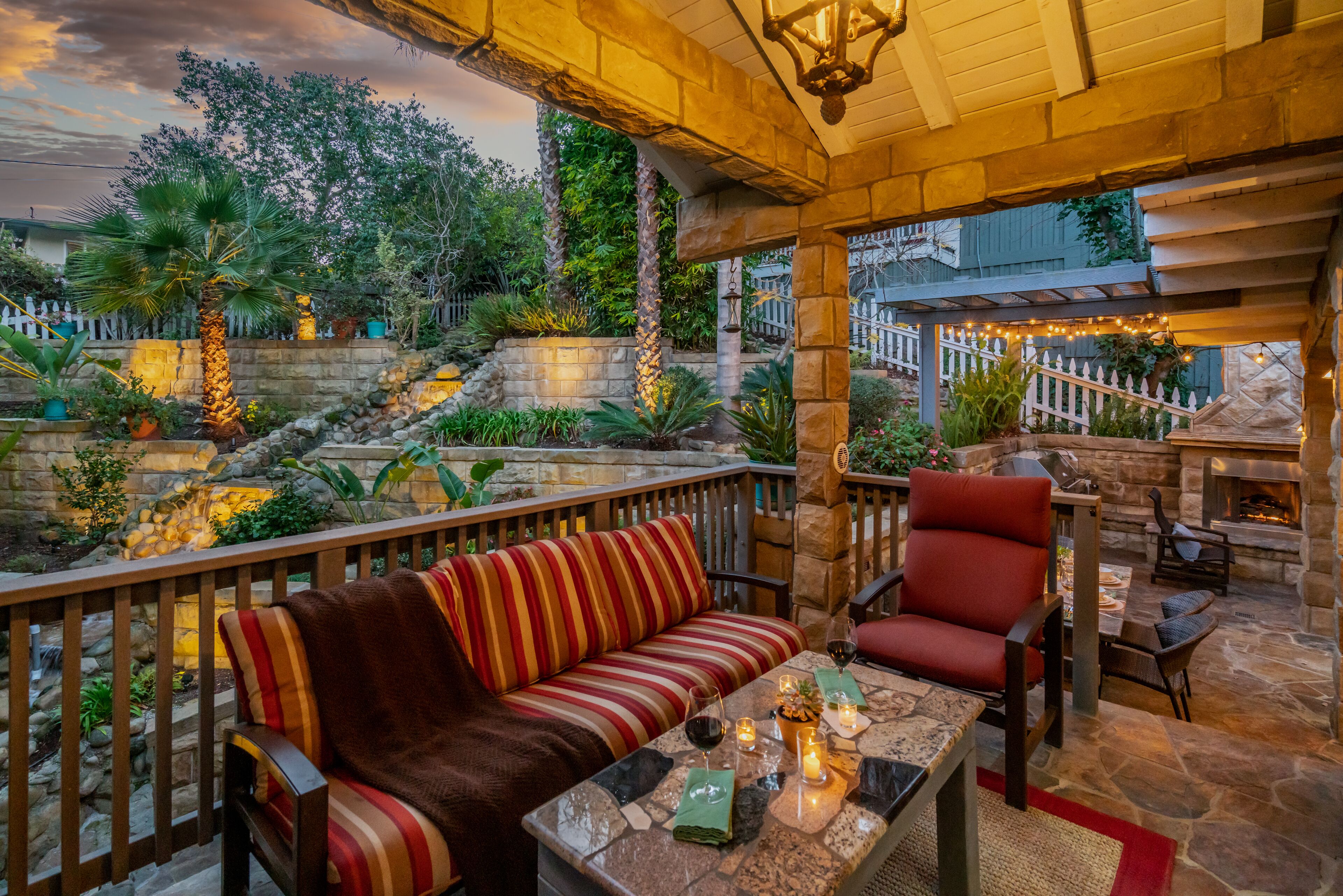 Summerland Oasis - Tropical Escape in Beachy Summerland 🌴