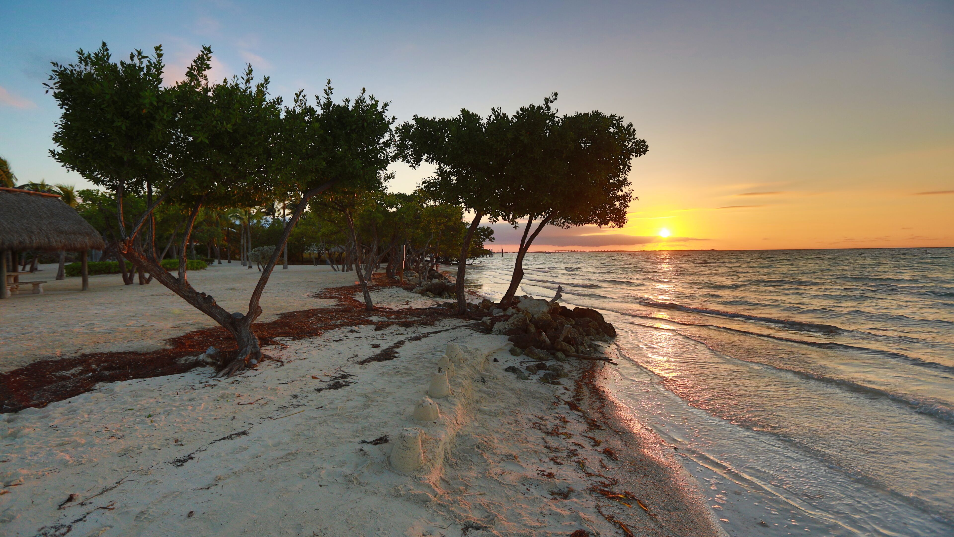 Perfect Home for a get away! Private homeowners beach,  enjoy Islamorada.