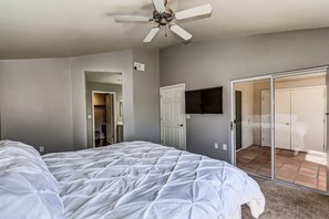 2 bedrooms, iron/ironing board, WiFi, bed sheets