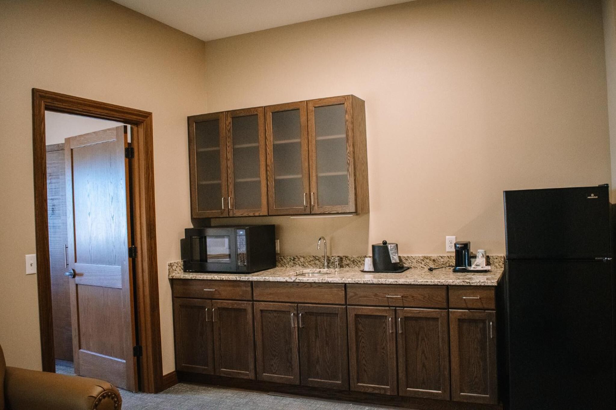 king suite with kitchenette | private kitchen | fridge, coffee/tea maker