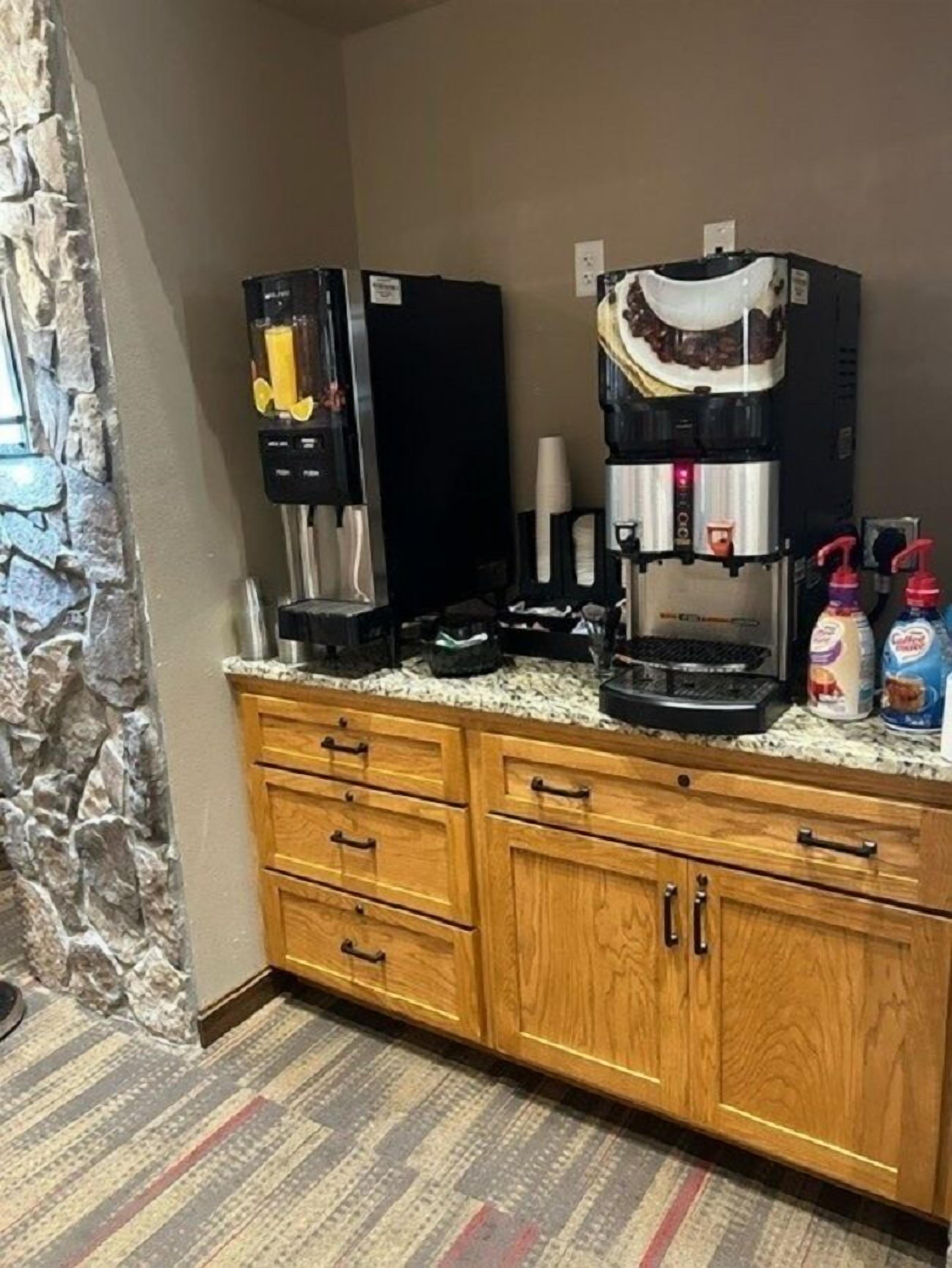 free daily self-service breakfast