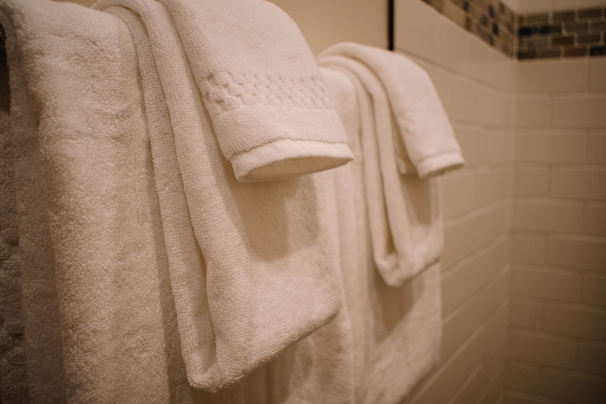 king suite with kitchenette | bathroom | shower, free toiletries, hair dryer, towels