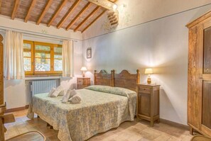 2 bedrooms, Internet, bed sheets