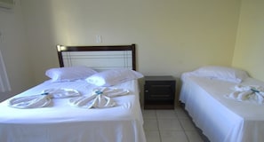 Dreibettzimmer | Kostenloses WLAN, Bettwäsche
