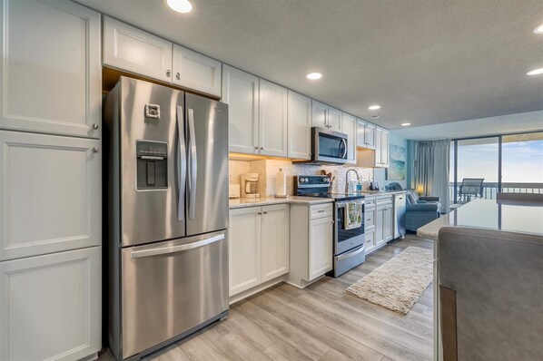 Microwave, dishwasher, coffee/tea maker, toaster