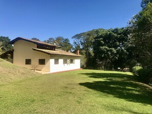 Exterior - Come and relax in the second best climate in the world. (Atibaia)