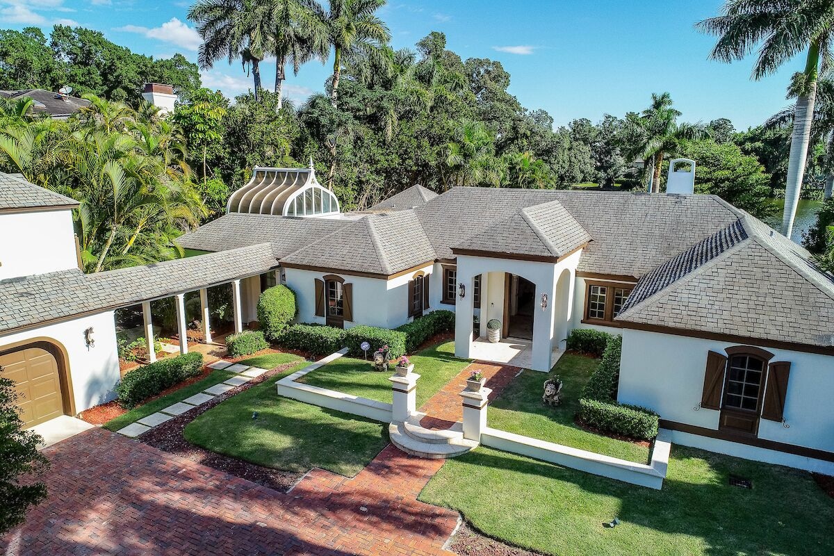 Photo 40 of Port Royal Newly Renovated Contemporary Home On 3/4 Acres Walking Distance Beach