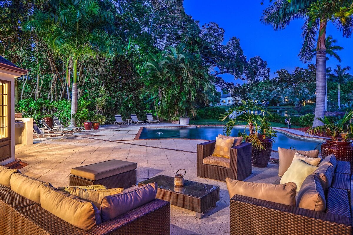Photo 6 of Port Royal Newly Renovated Contemporary Home On 3/4 Acres Walking Distance Beach