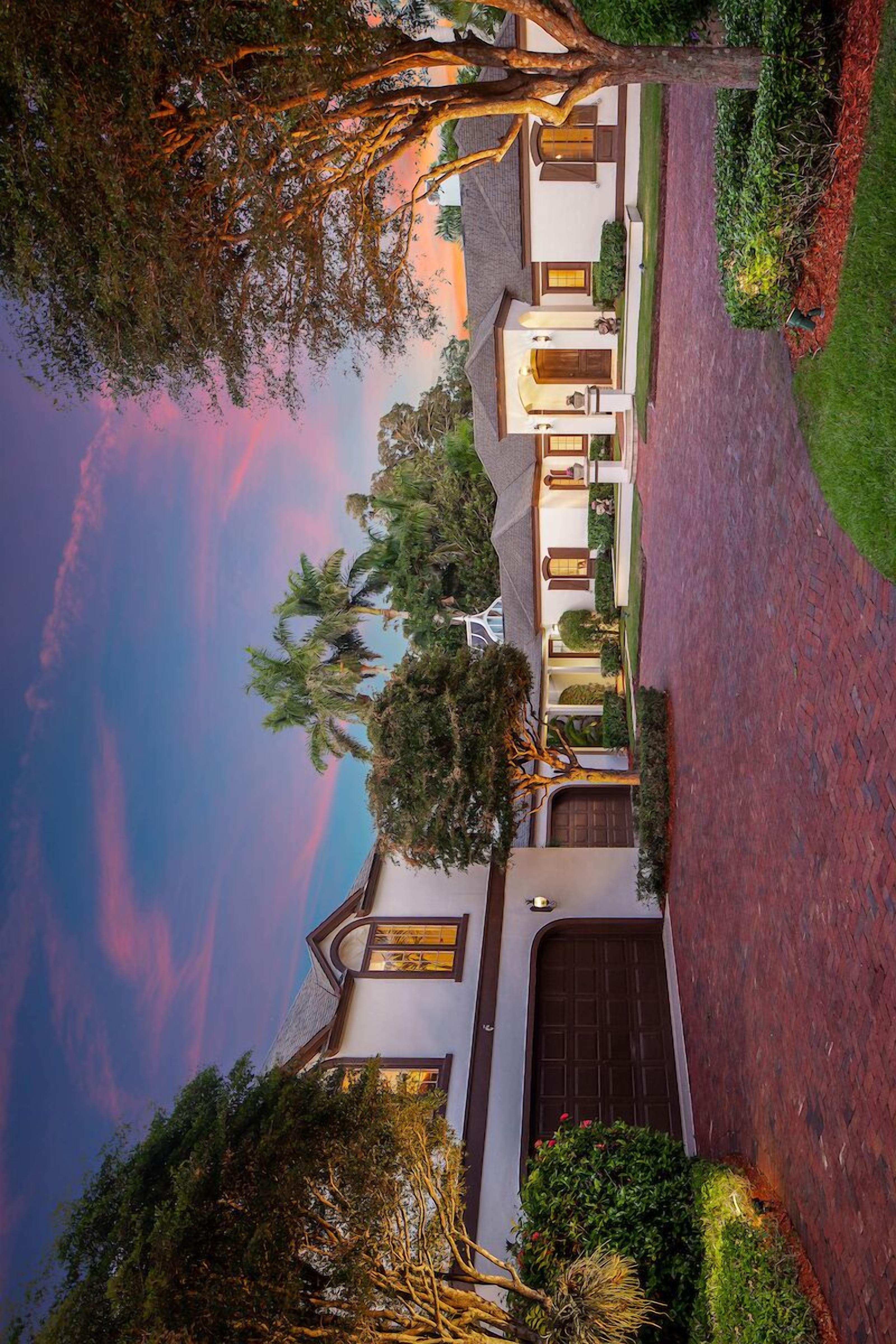 Port Royal Newly Renovated Contemporary Home On 3/4 Acres Walking Distance Beach