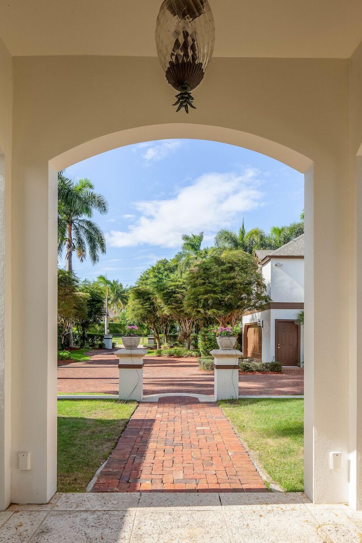 Photo 39 of Port Royal Newly Renovated Contemporary Home On 3/4 Acres Walking Distance Beach