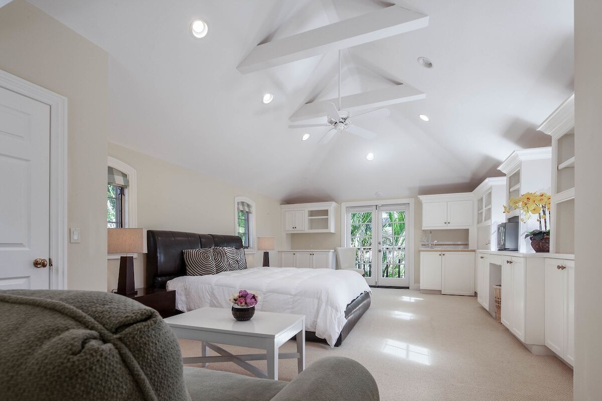 Photo 37 of Port Royal Newly Renovated Contemporary Home On 3/4 Acres Walking Distance Beach