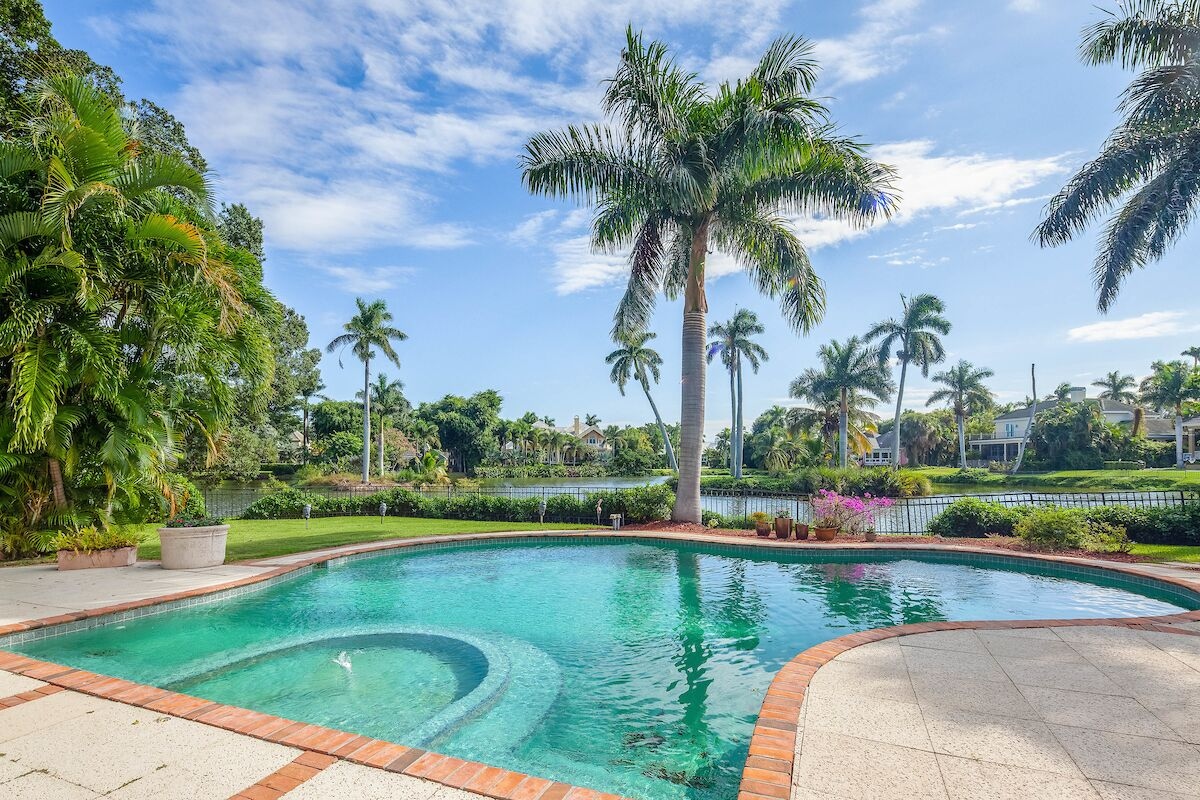 Photo 20 of Port Royal Newly Renovated Contemporary Home On 3/4 Acres Walking Distance Beach