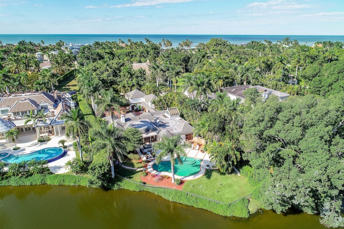 Photo 8 of Port Royal Newly Renovated Contemporary Home On 3/4 Acres Walking Distance Beach