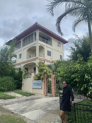 Exterior - SOUL TRAVELLERS GUEST HOUSE Happy/Jolly room (Badian)