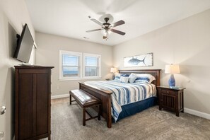 3 chambres, fer et planche à repasser, lit de bébé portatif, Wi-Fi