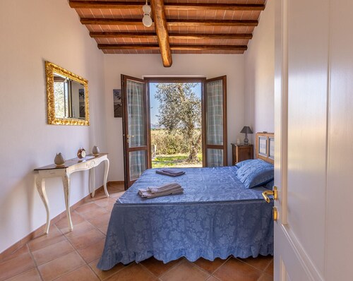 Relax in the countryside a few kilometers from the sea