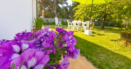 Relax in the countryside a few kilometers from the sea