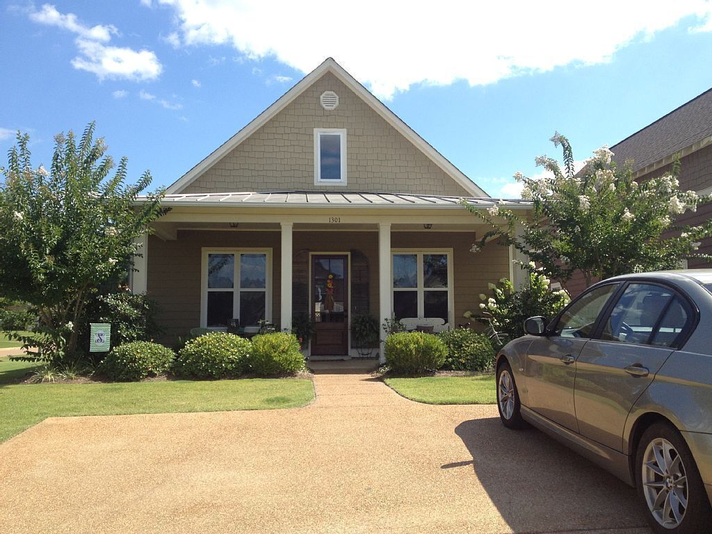 PERFECT GAMEDAY HOUSE!