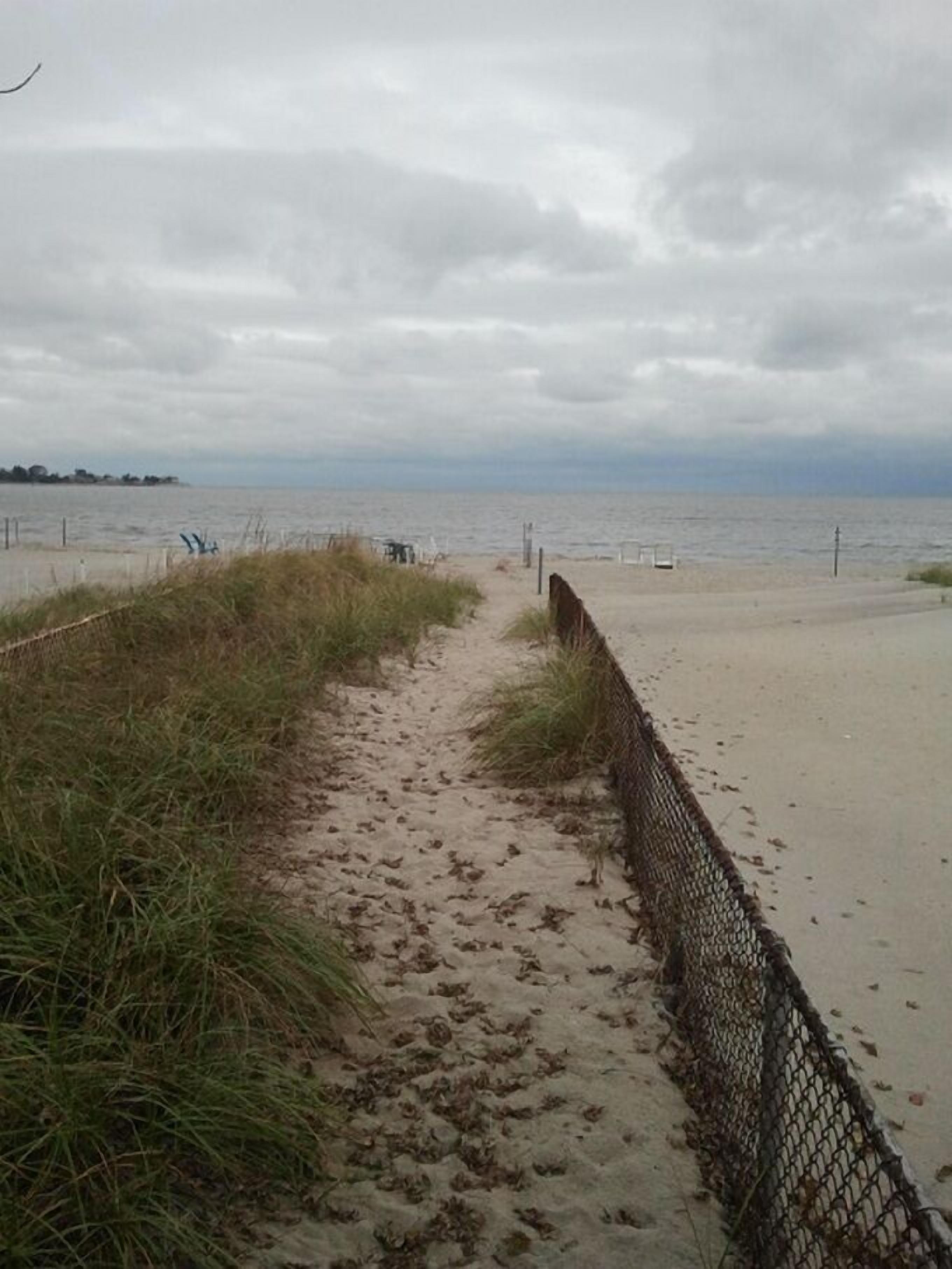 Beach House Steps To Sandy Beach on Long Island Sound