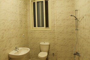 Free toiletries, bidet - 610 Residence (New Cairo)
