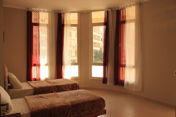 3 개의 침실, 객실 내 금고, 책상, 무료 WiFi